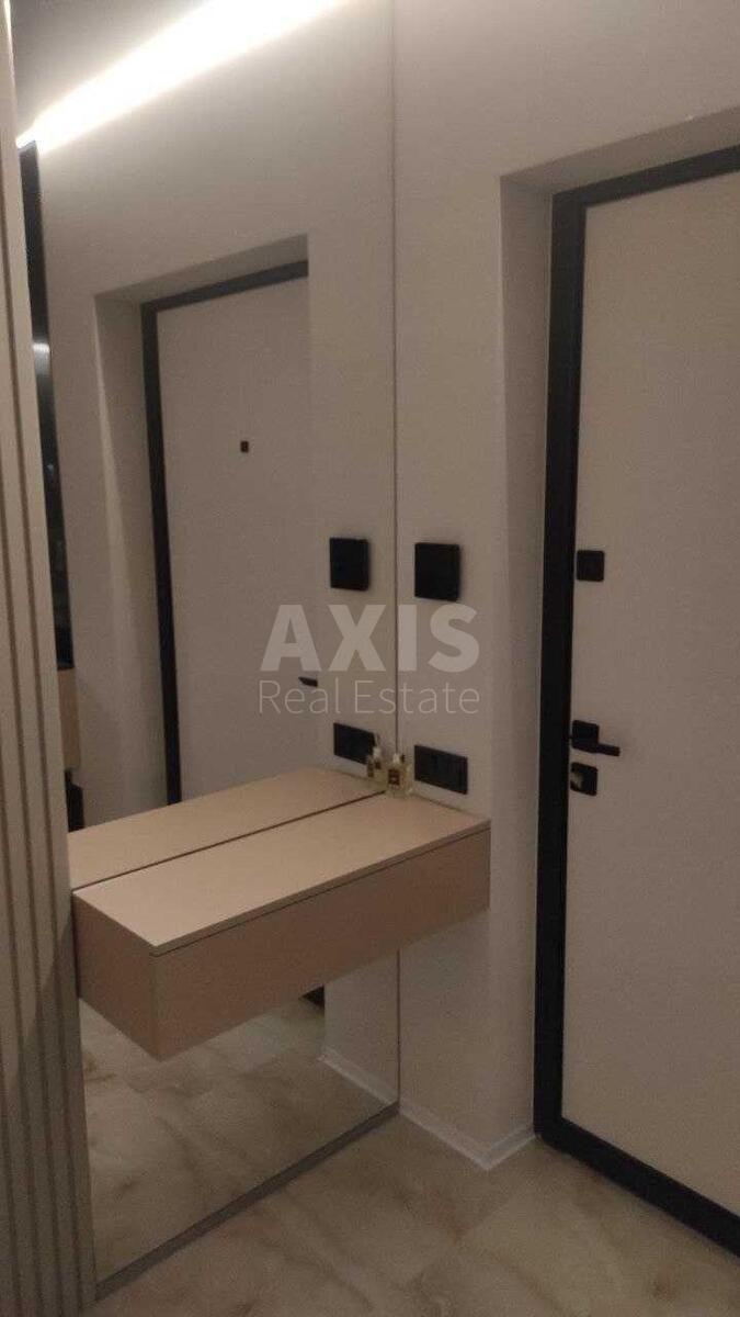 1k apartment vul. Saljutna 2Б5672813