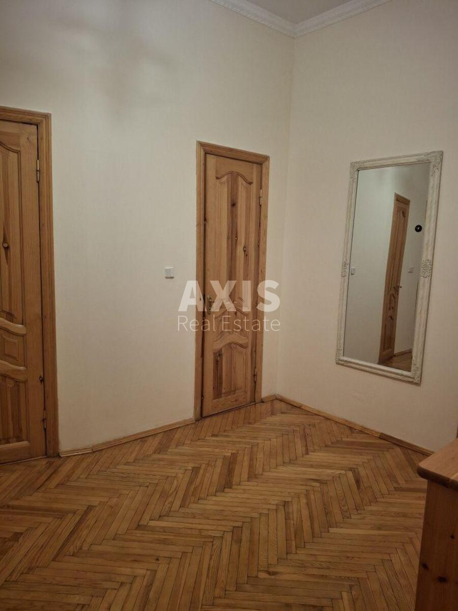 2к квартира ул. Межигорская 30515817