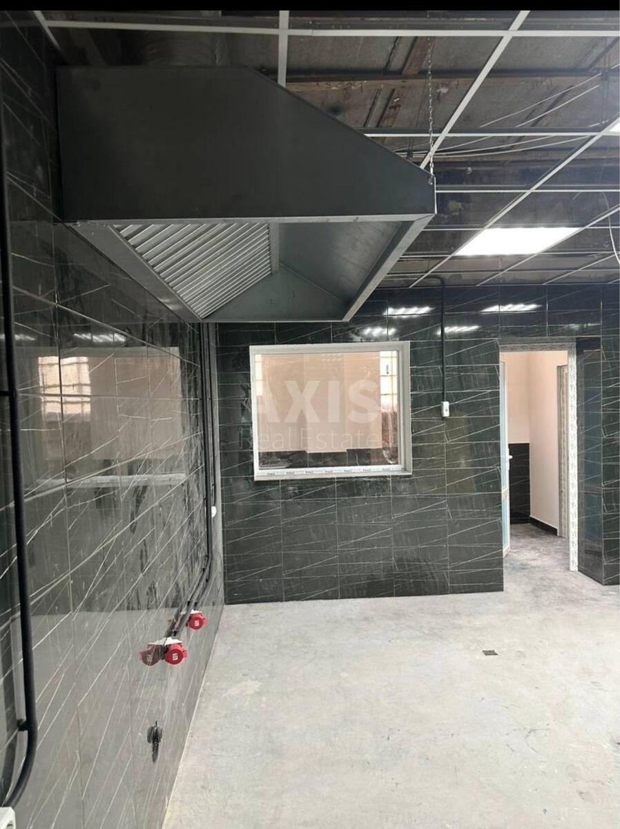 Trade object vul. Vasylenka Mykoly 1, 200m2626309