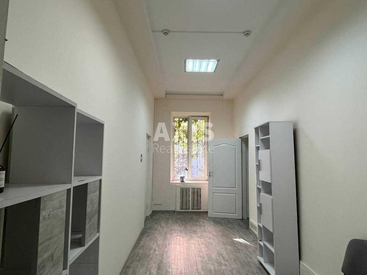 Office vul. Zhyljans'ka 30/32, 40m20