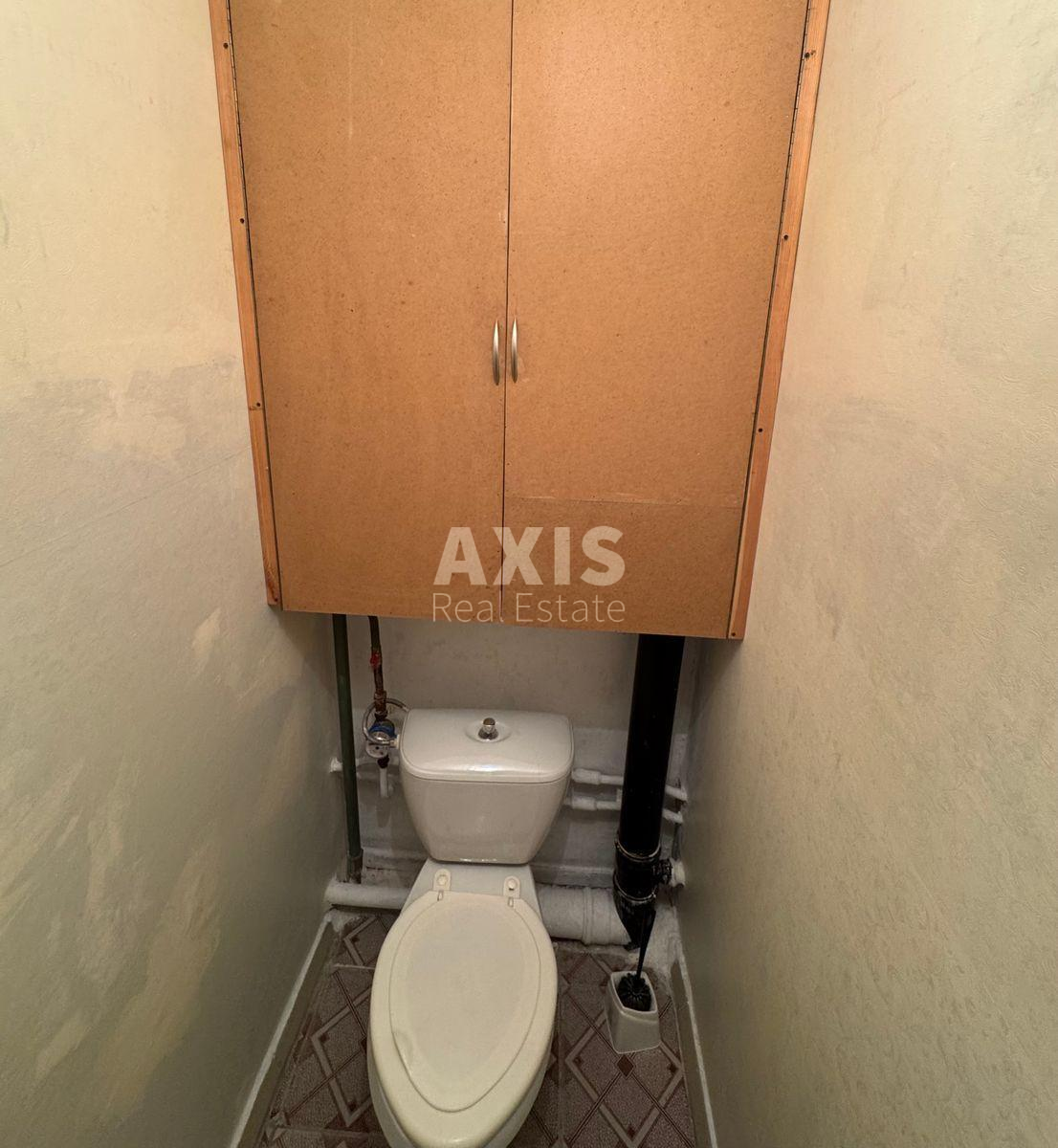 2k apartment vul. Ahmatovoi' Anny 418