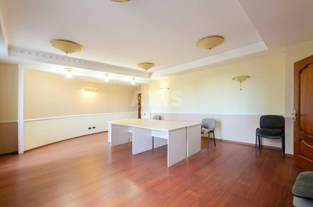 Office bul. Druzhby Narodiv 38, 231m2574220