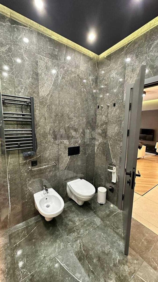 2к квартира ул. Жилянская 54619119