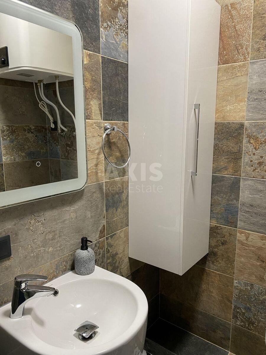 2k apartment vul. Revuc'kogo 405