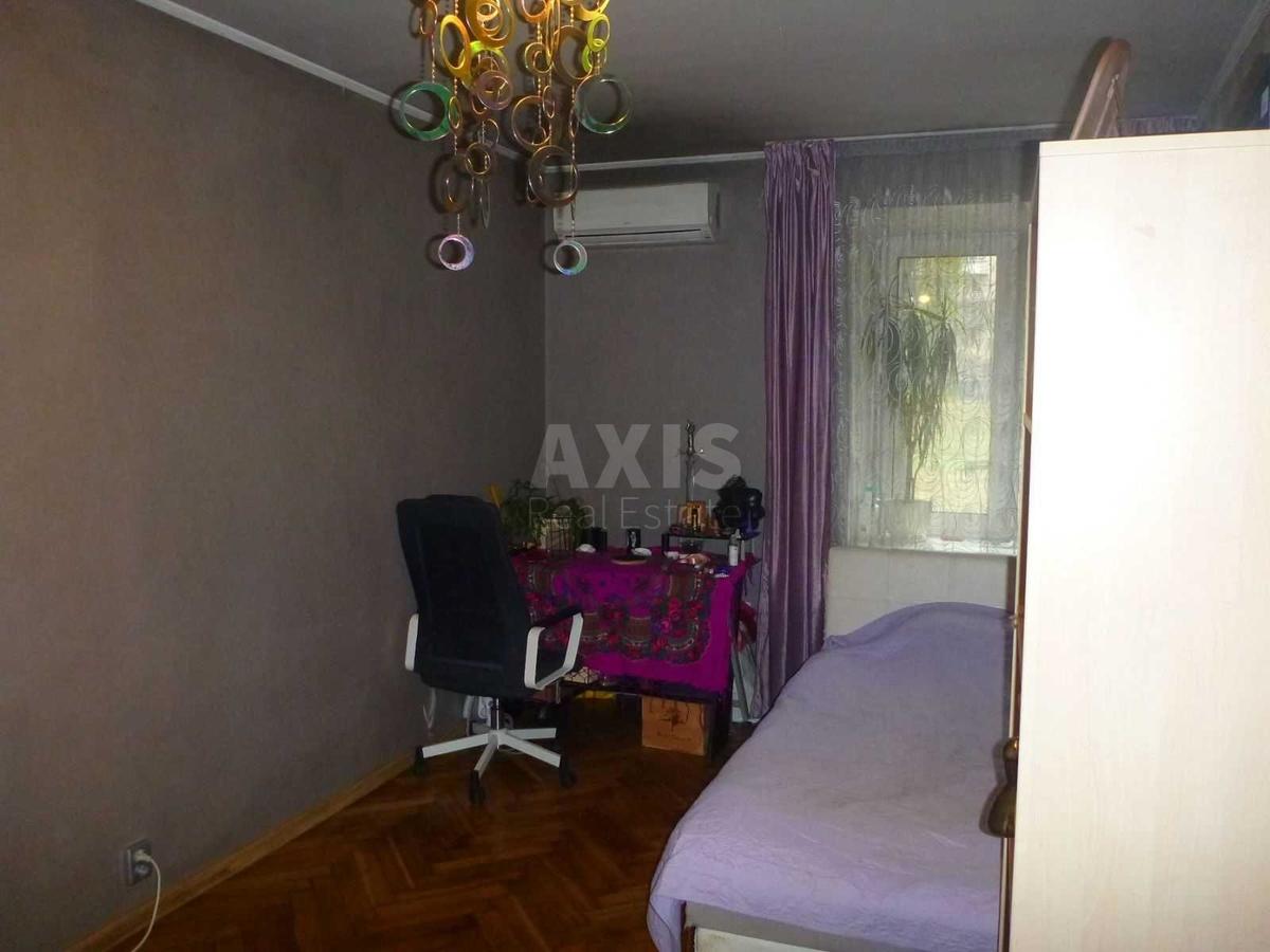 2к квартира ул. Окипной Раисы 5А5