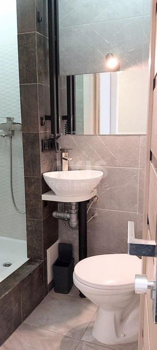 1k apartment pr-t Komarova Kosmonavta 17А4