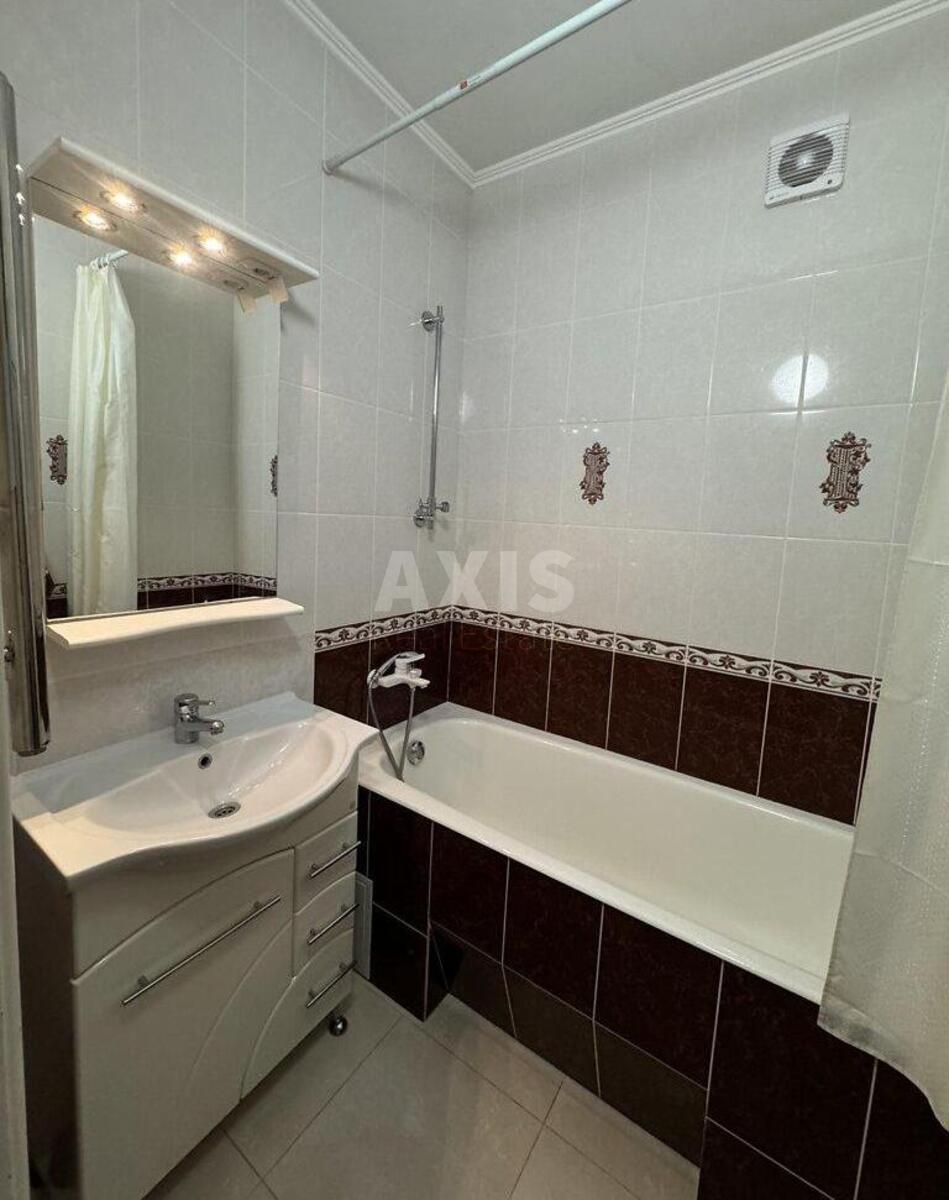 3k apartment vul. Staronavodnyc'ka 45928013