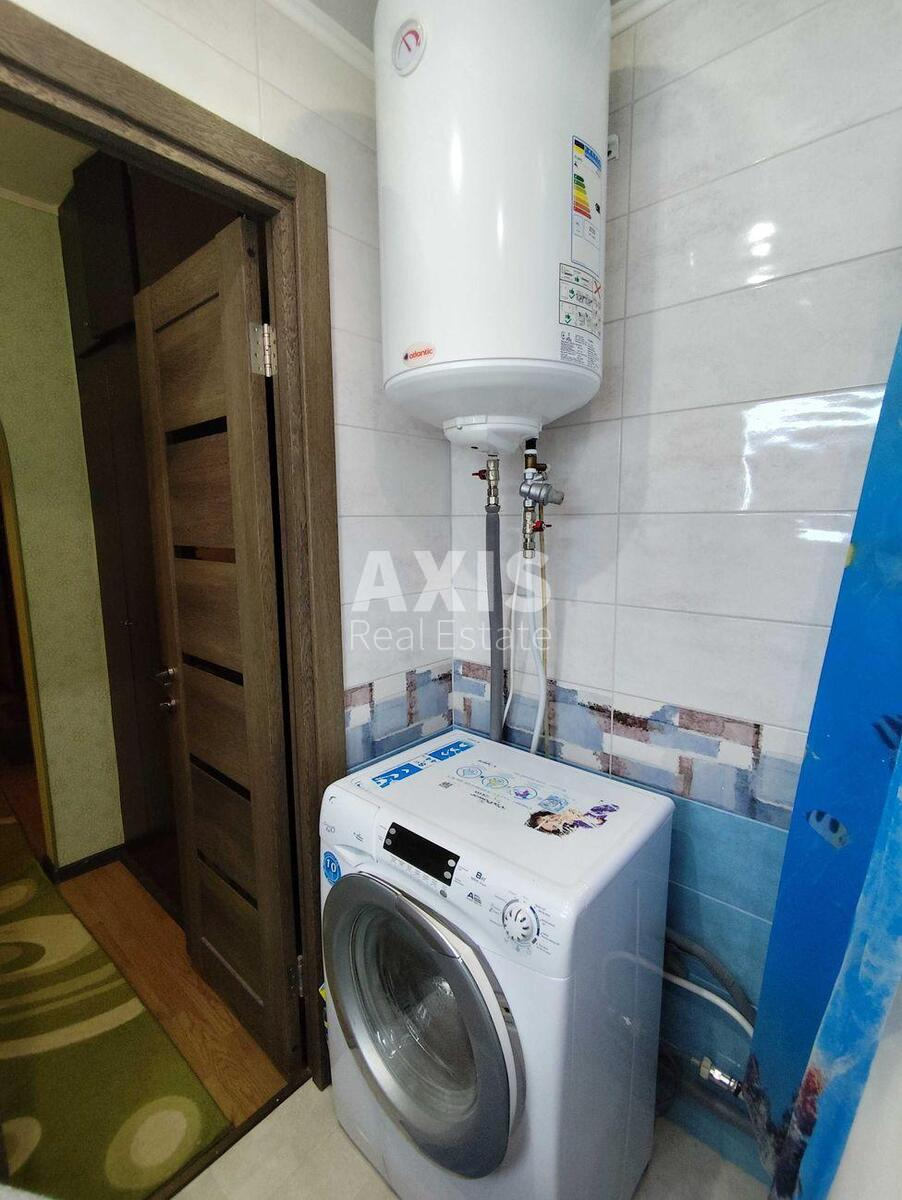 2k apartment vul. Александры Эстер 10/876195012