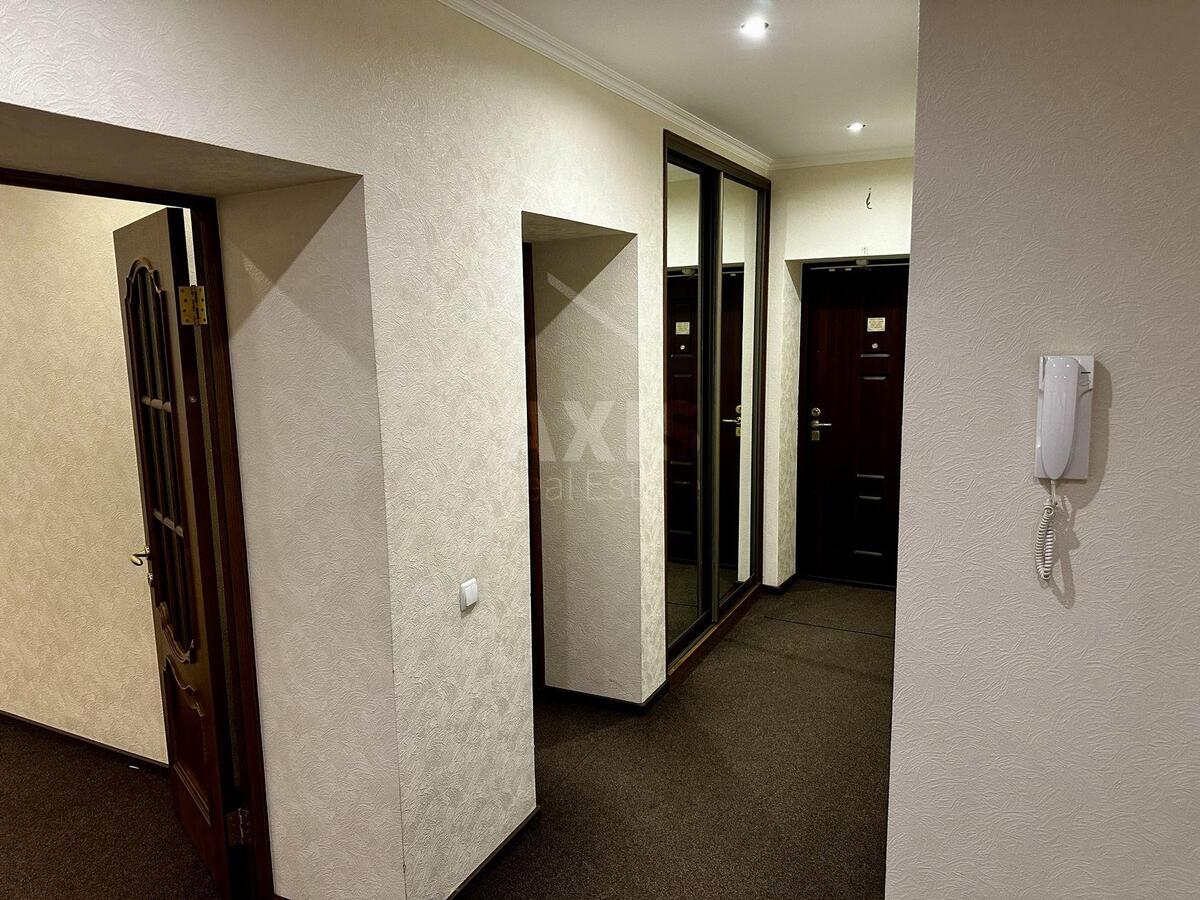 Office prov. Ipsylantijevs'kyj 5, 100m2586781