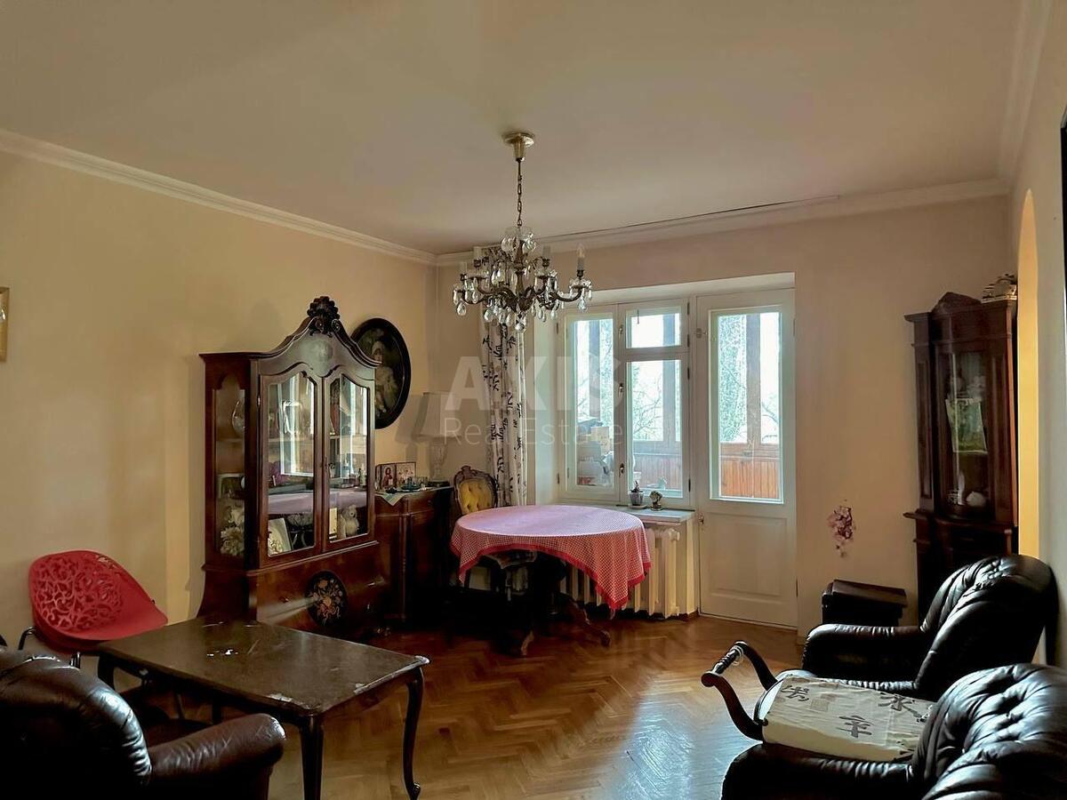 2k apartment uzv. Pechers'kyj 82