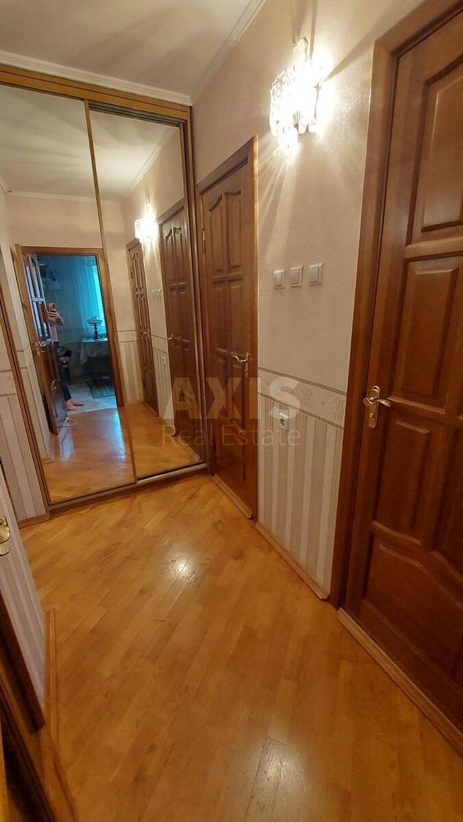 3k apartment vul. Raduns'ka 3А2