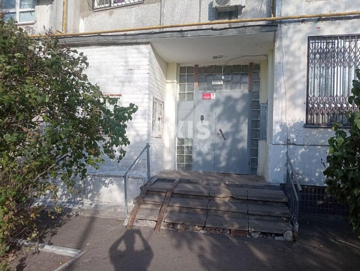 3k apartment pr-t Tychyny Pavla 20А19