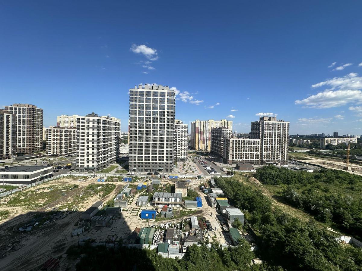 1k apartment vul. Rodyny Kristeriv 203