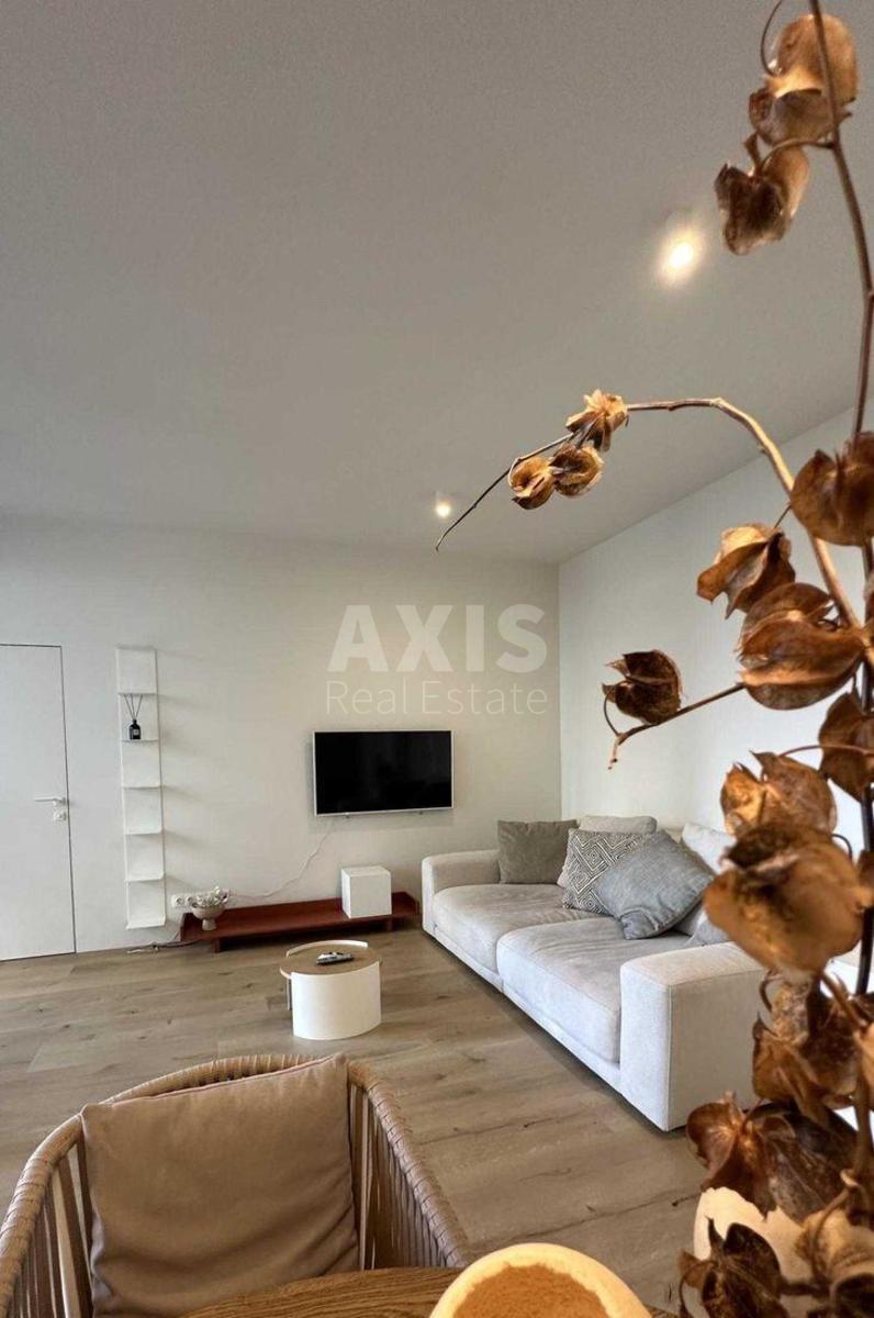 3k apartment vul. Kudri Ivana 1