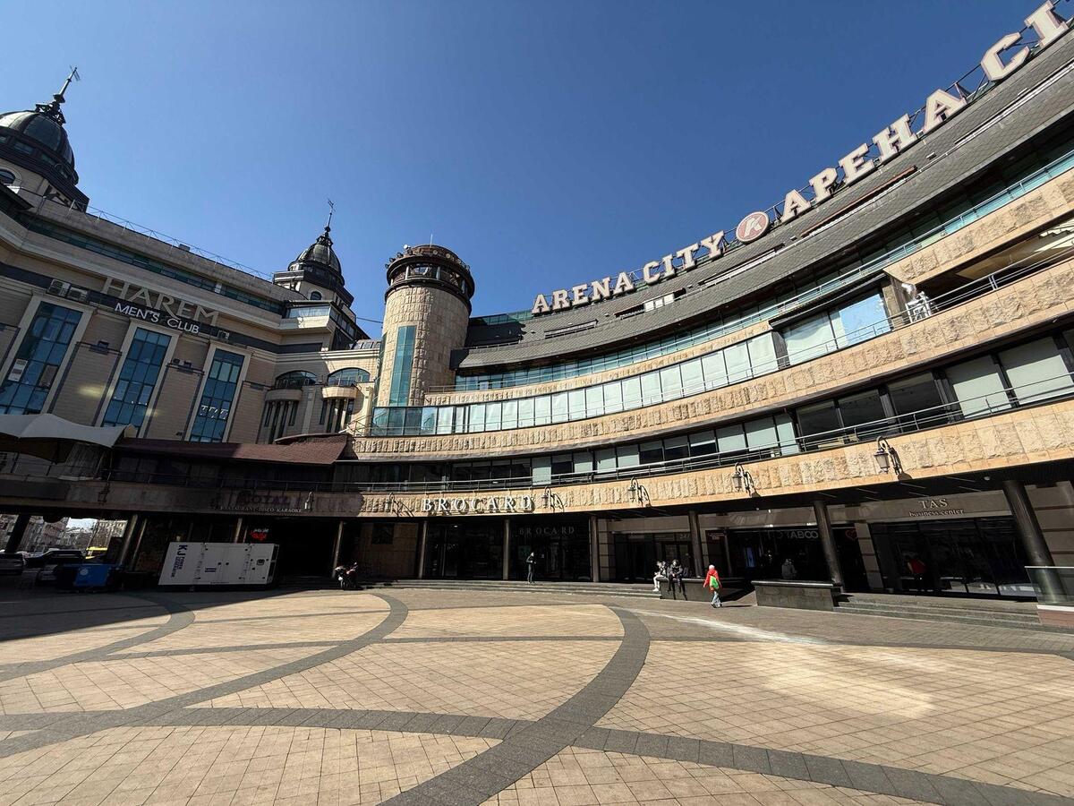 Объект торговли ул. Бассейная 2А, 216м25628610