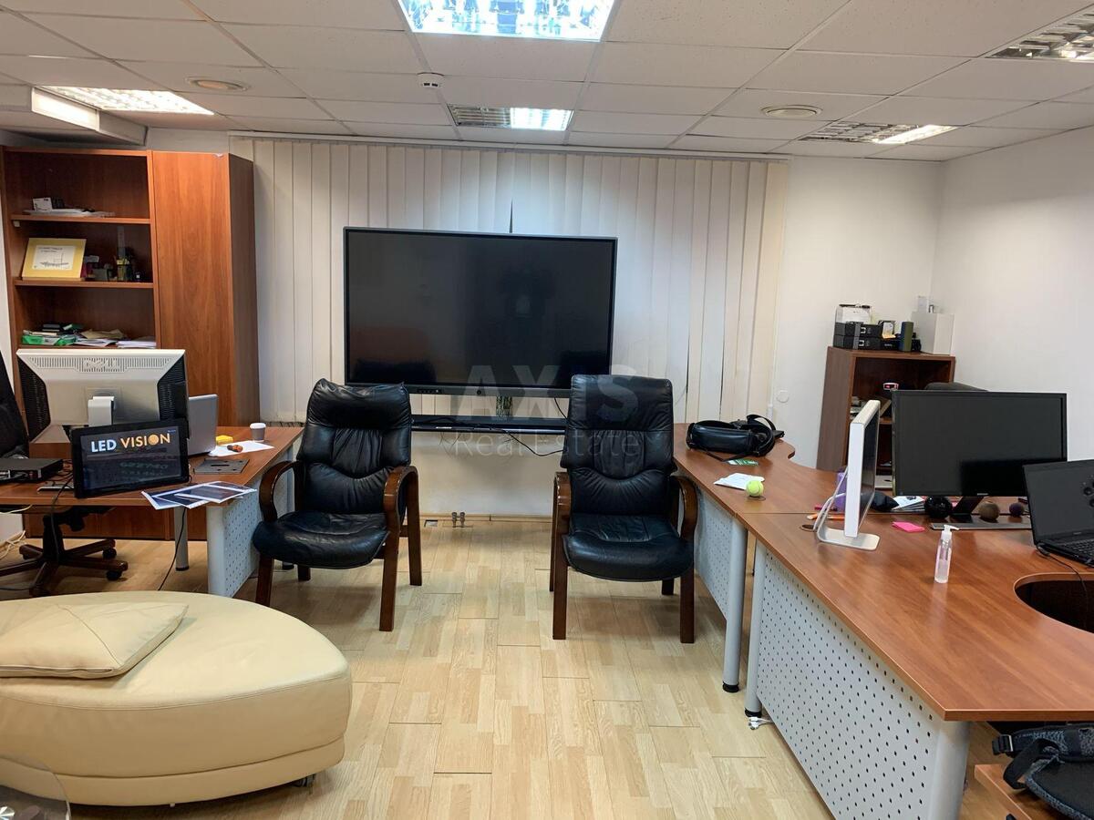 Office vul. Obolons'ka naberezhna 11, 85m2563114