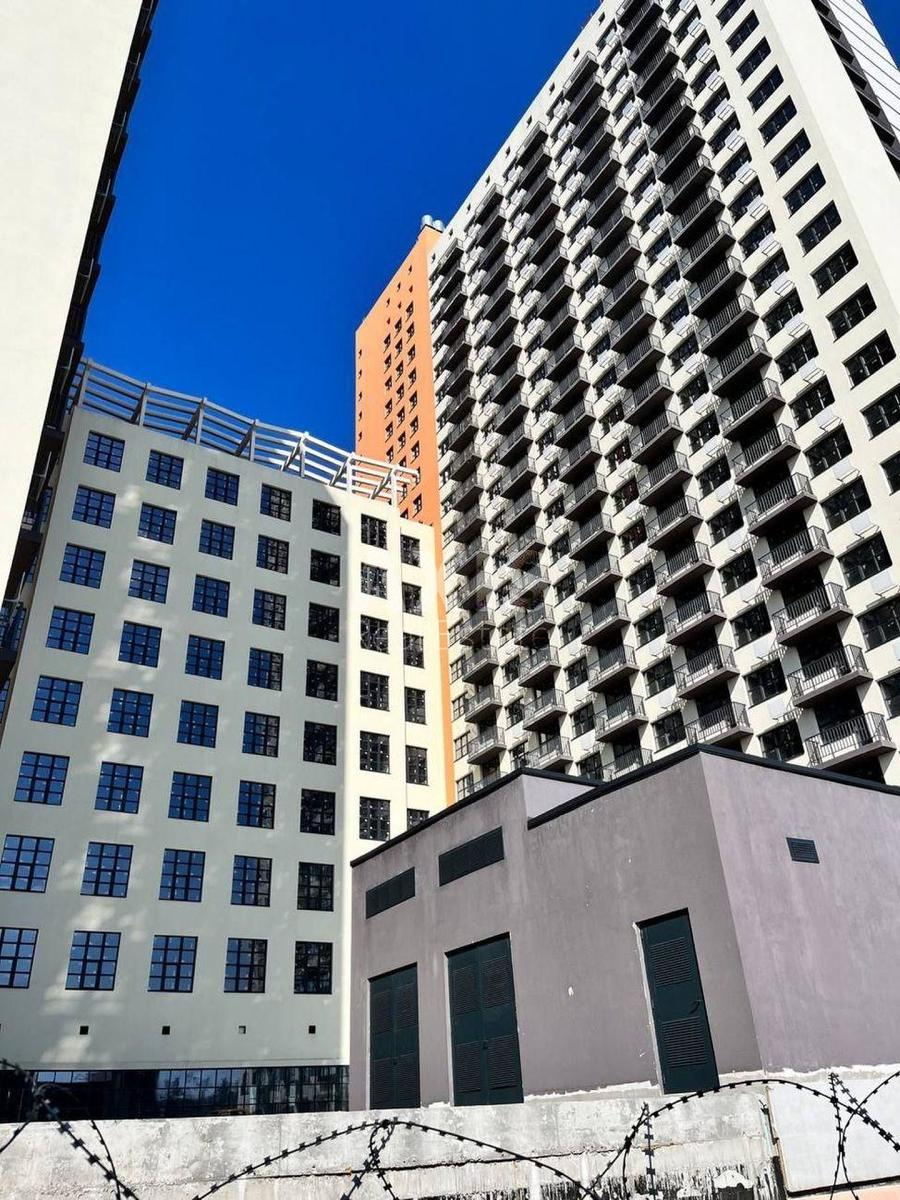 1k apartment vul. Myloslavs'ka 2