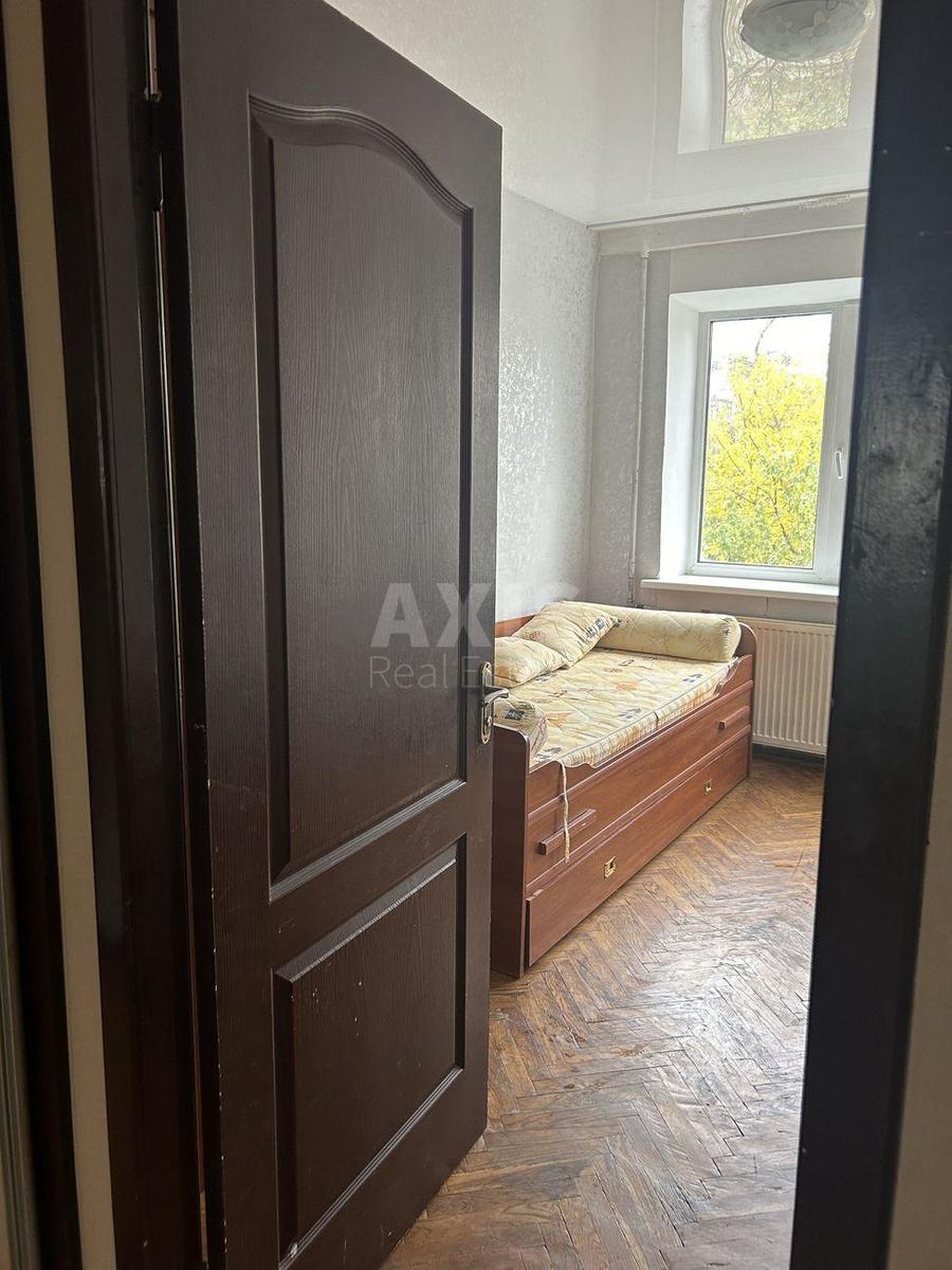 3k apartment vul. Pryvokzal'na 84