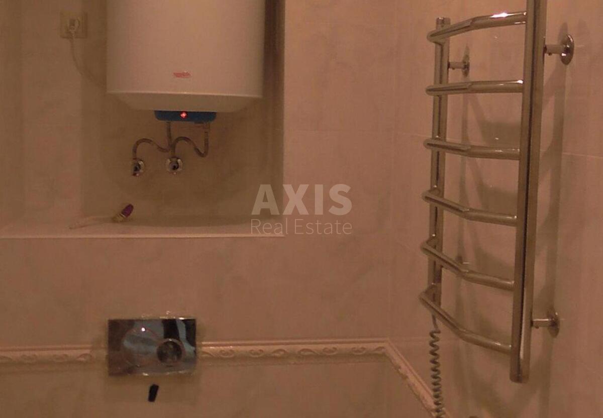 Офис ул. Борщаговская 206, 100м22