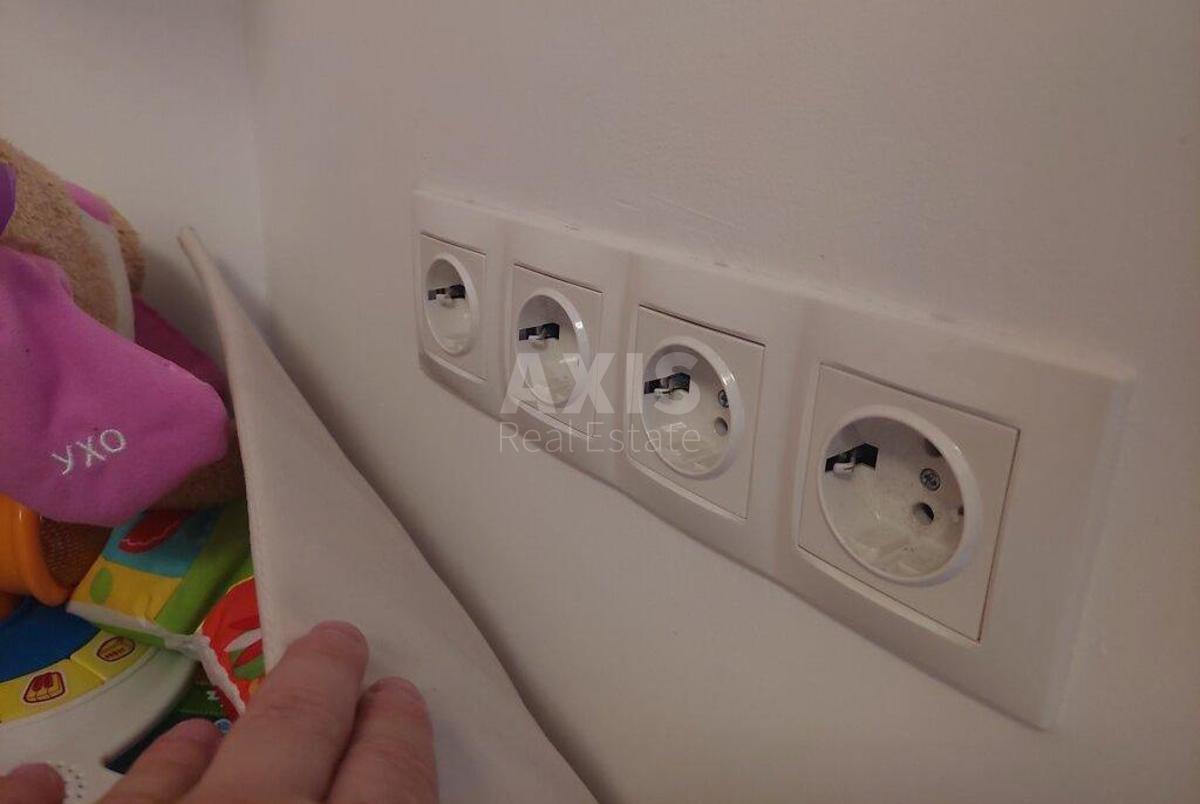 1k apartment vul. Dubrovyc'ka 33