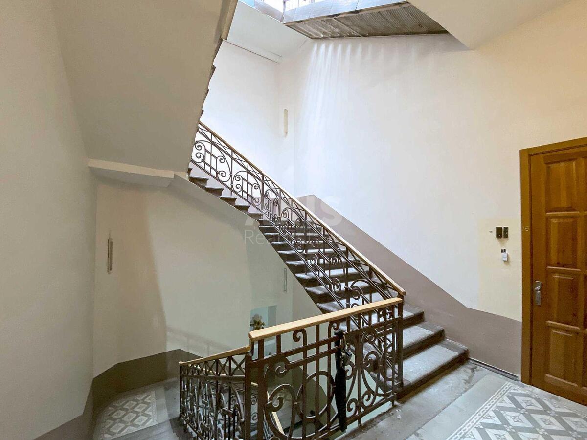 3k apartment pl. Myhajlivs'ka 195765112