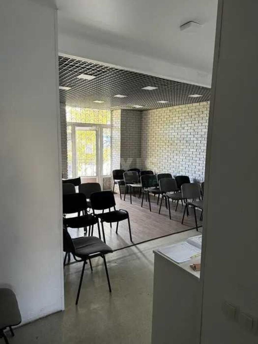 Офис пр-т Голосеевский 106/2, 75м2576802