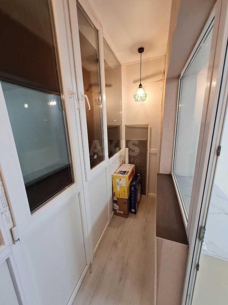 2k apartment vul. Kostjantynivs'ka 111