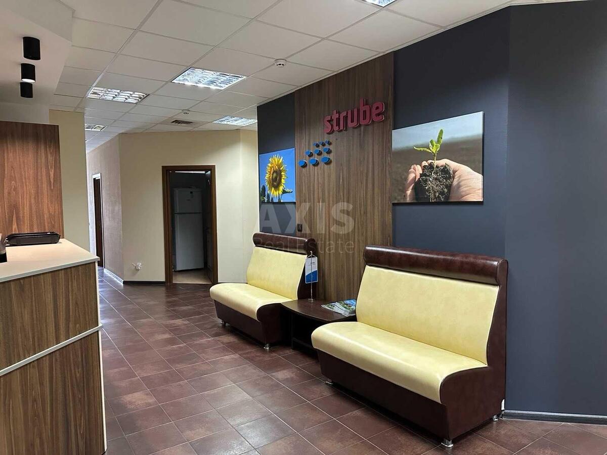 Office vul. Shums'kogo Jurija 1, 196m260281