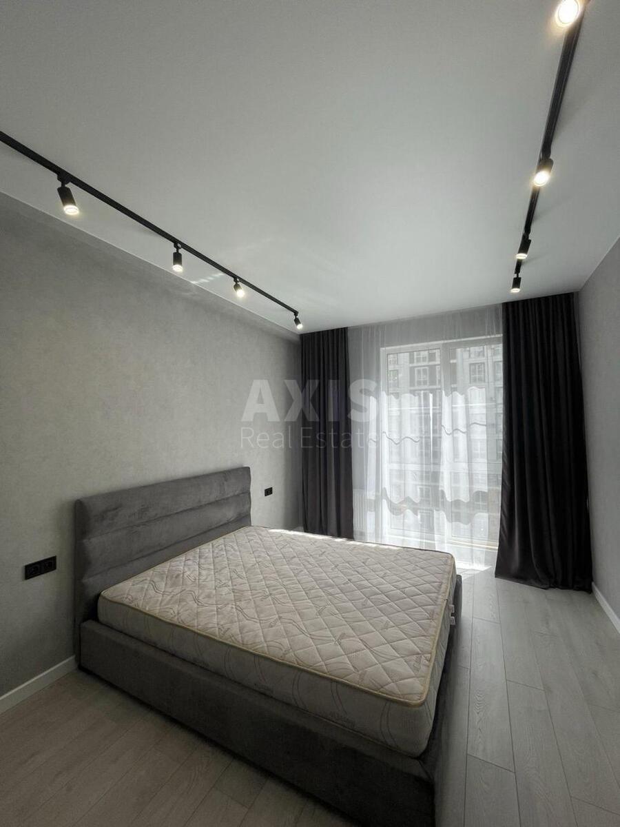 1k apartment vul. Myhajla Maksymovycha 245