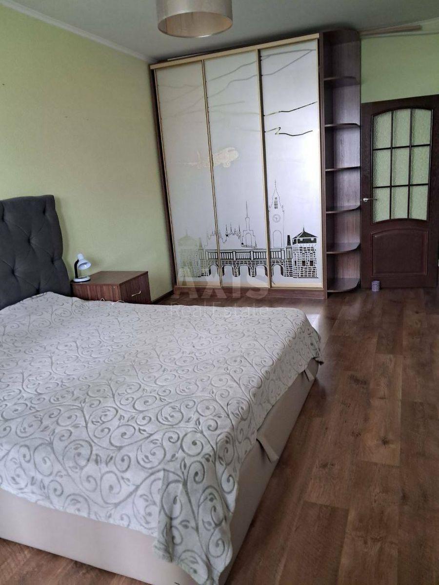 2k apartment vul. Sim'i' Kul'zhenkiv 332