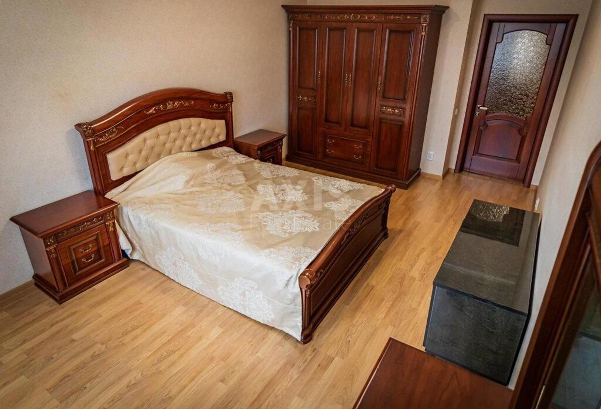 2к квартира ул. Юлии Здановской 73А1