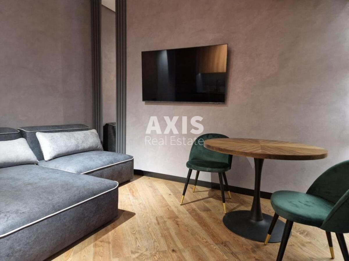 1k apartment vul. Dragomyrova Myhajla 146
