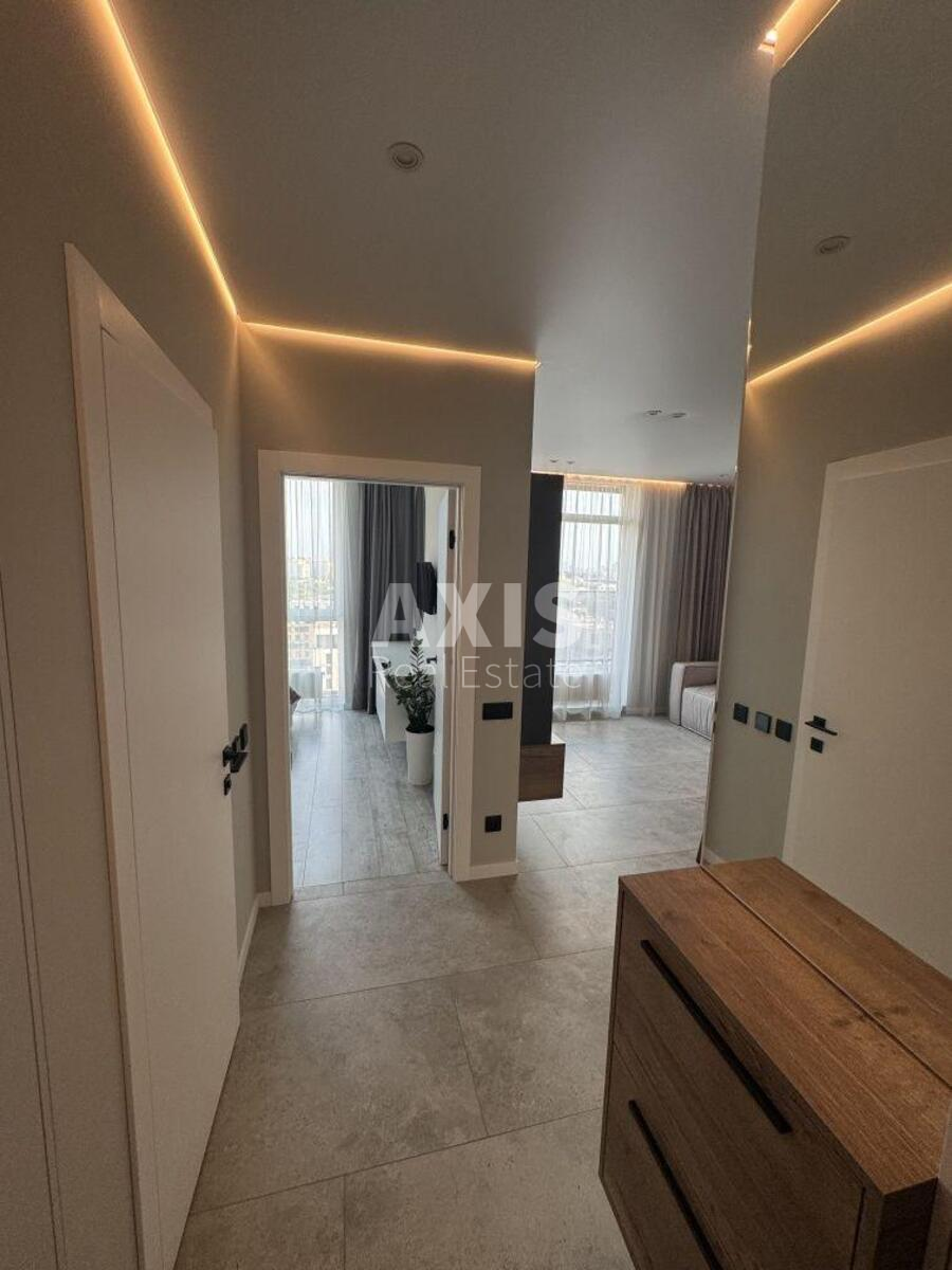 1k apartment vul. Saljutna 2Б565694