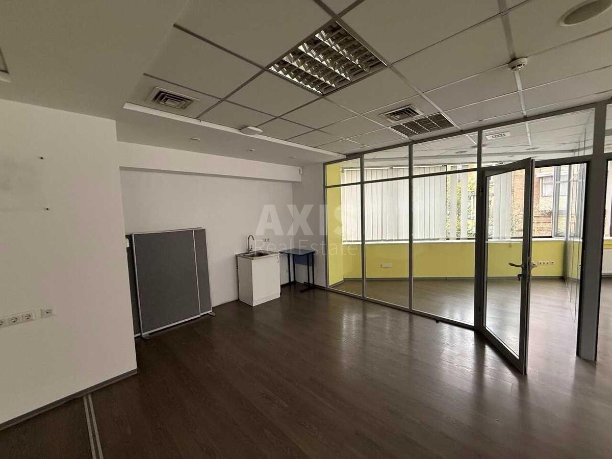 Office vul. Volodymyrs'ka 73, 194m2613101