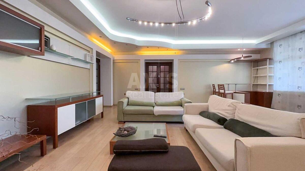 3k apartment vul. Pavlivs'ka 182
