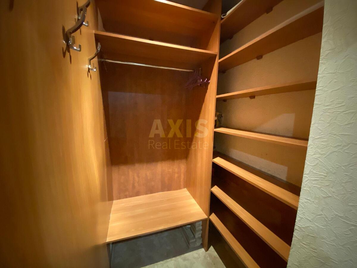 3k apartment vul. Vvedens'ka 29/587