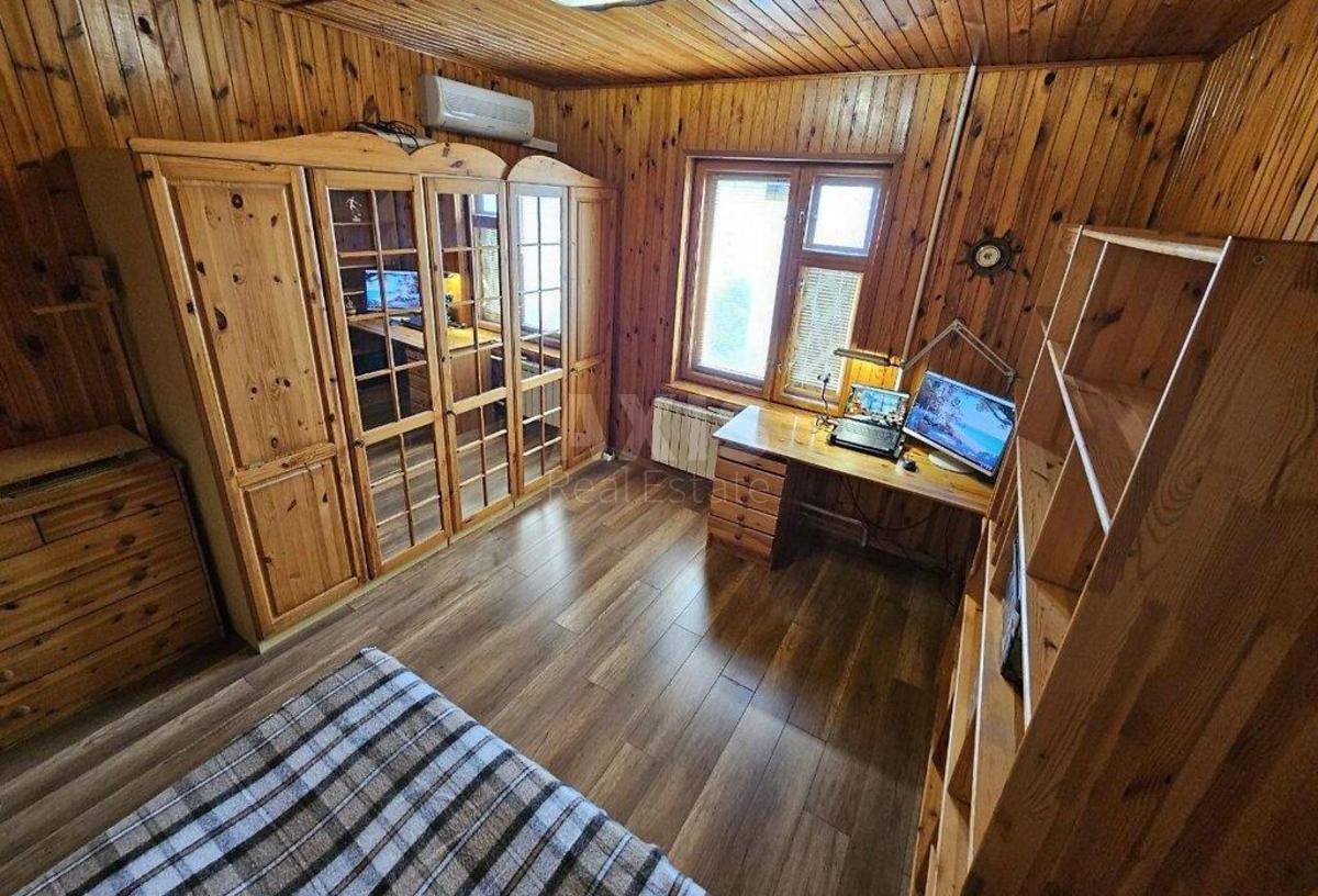 3k apartment vul. Chornobyl's'ka 212