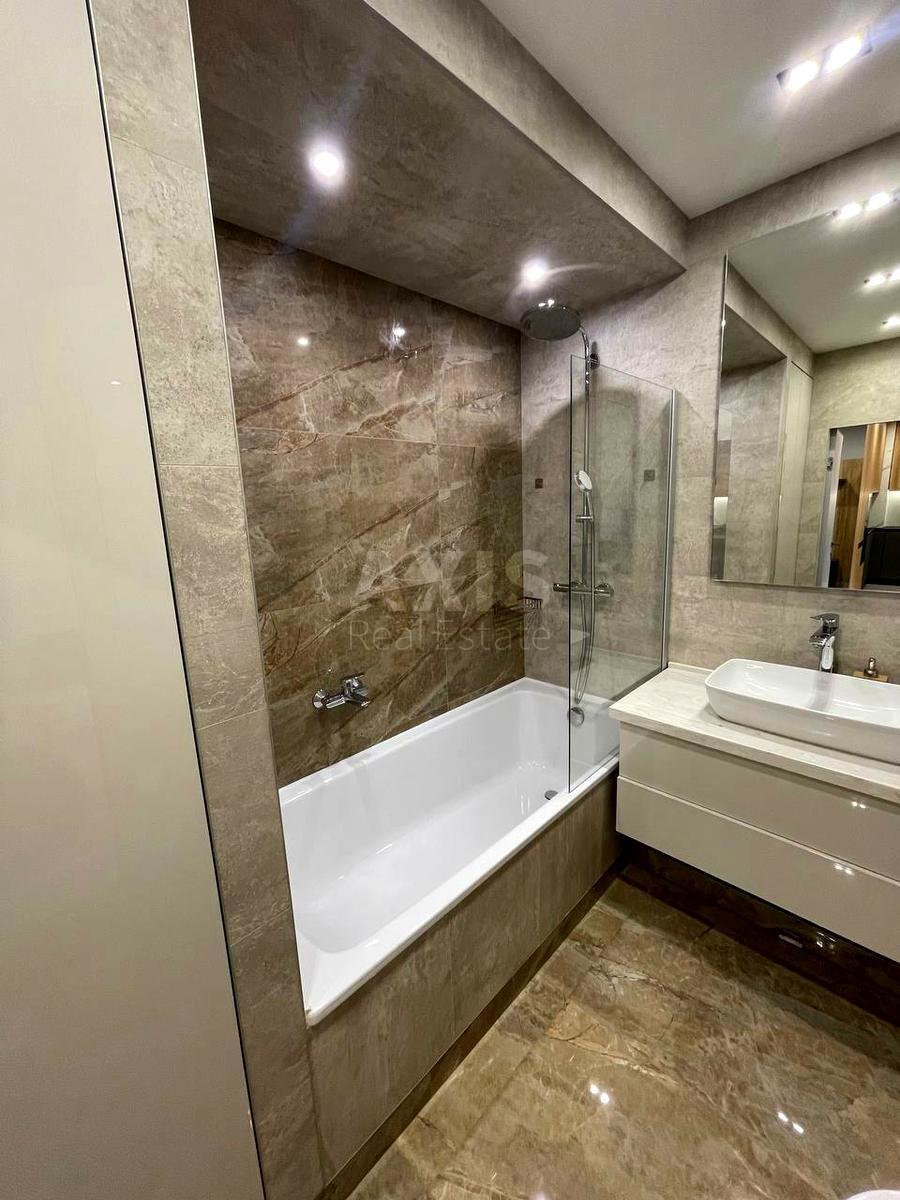 3k apartment vul. Antonovycha 1096100314