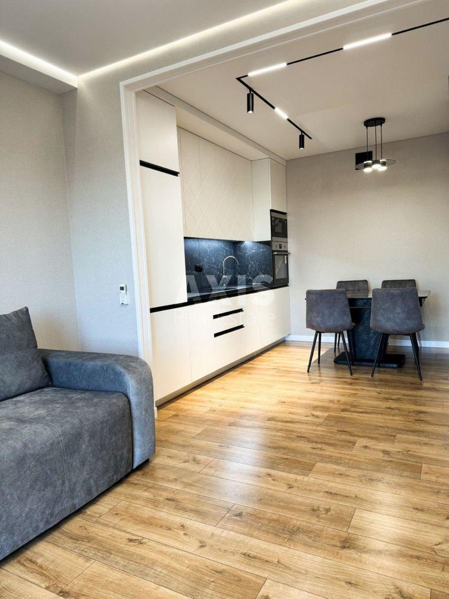 1k apartment vul. Myhajla Maksymovycha 24В2