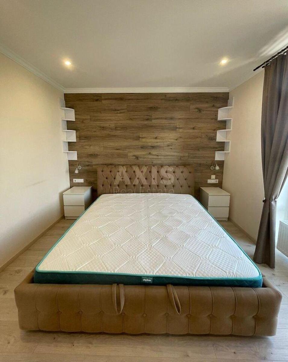 3k apartment vul. Zamkovec'ka 942