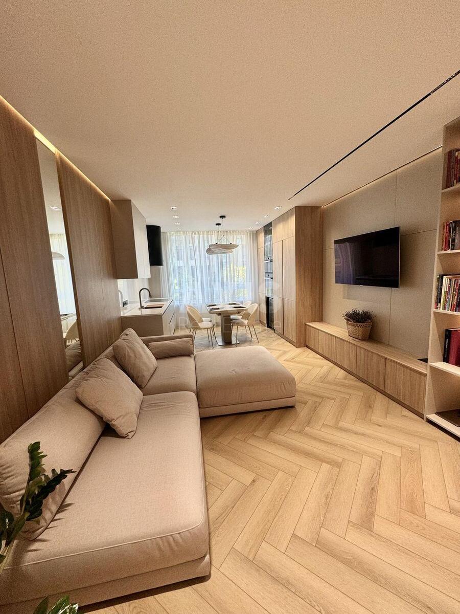 2k apartment vul. Saljutna 2Б7