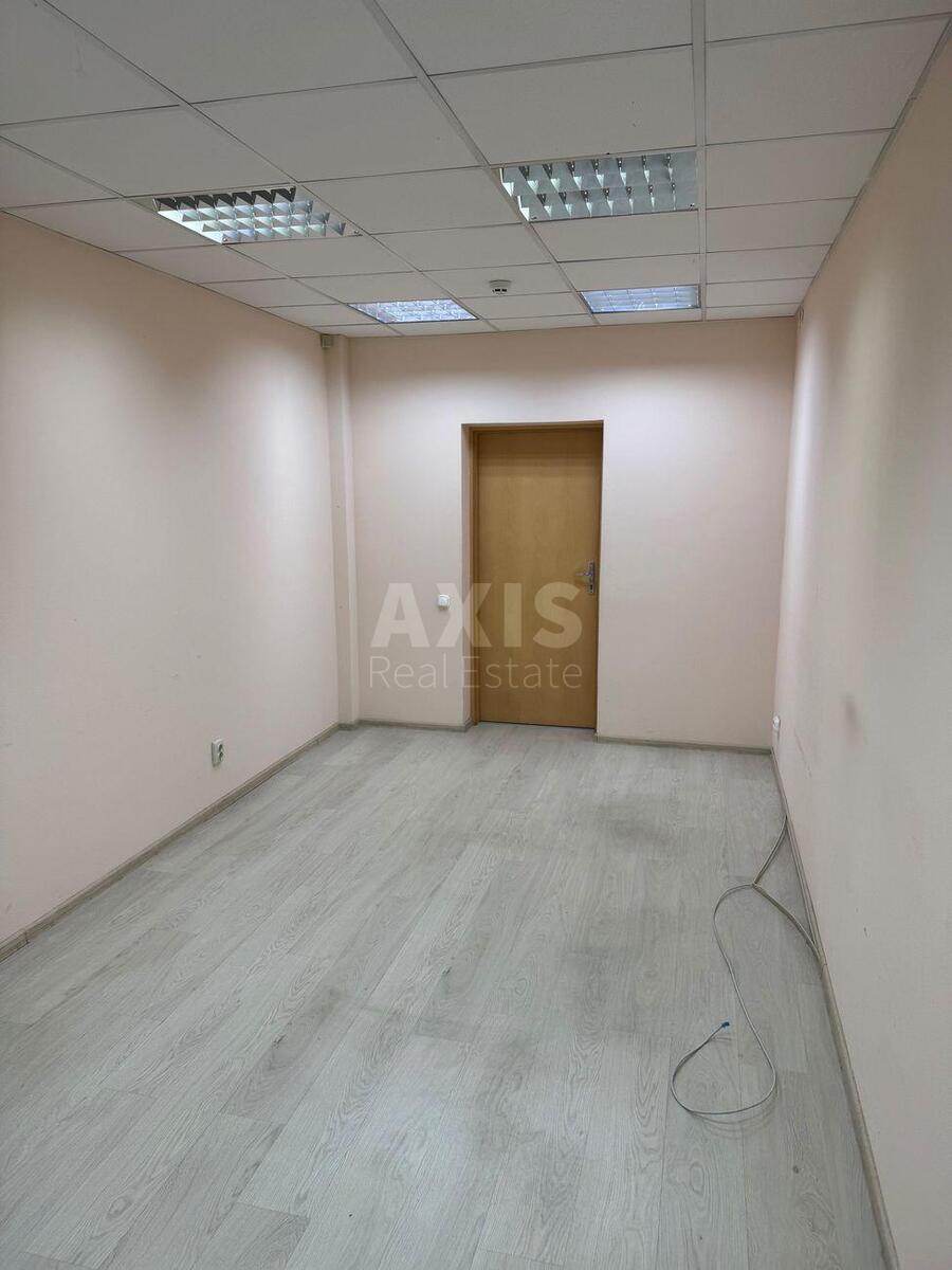 Office vul. Mashynobudivna 44, 220m2575196