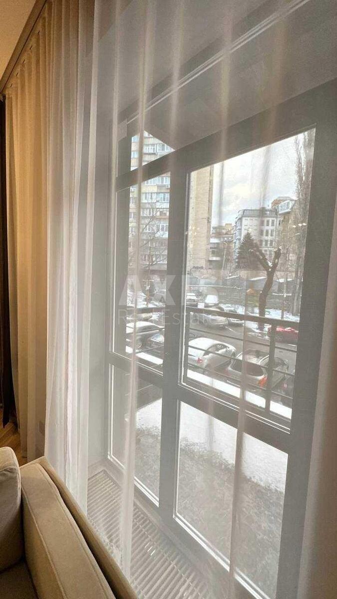 2k apartment vul. Zhyljans'ka 546191110