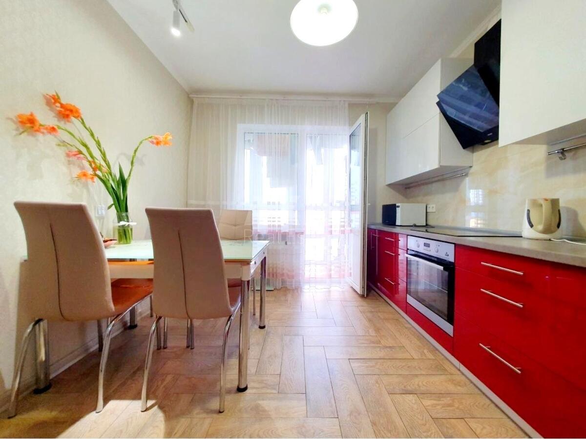 3k apartment vul. Rusovoi' Sofii' 3В594120