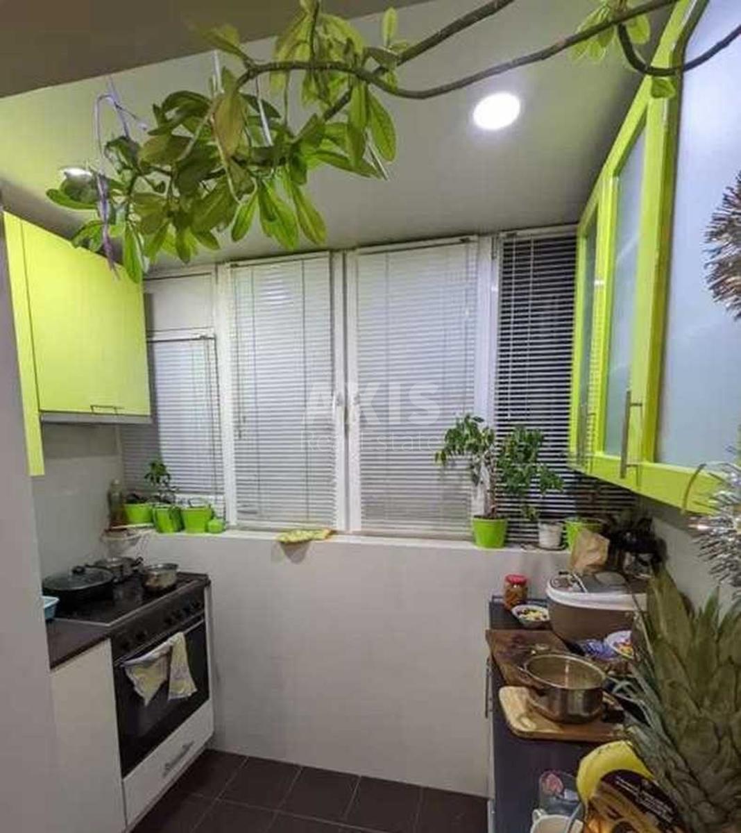 1k apartment vul. Zarichna 1