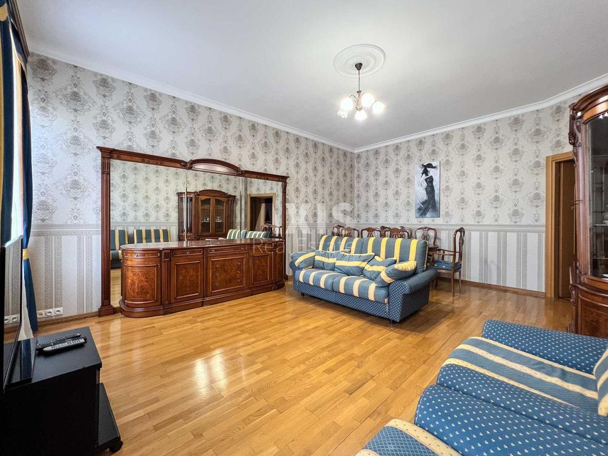 2k apartment vul. Ljuterans'ka 40