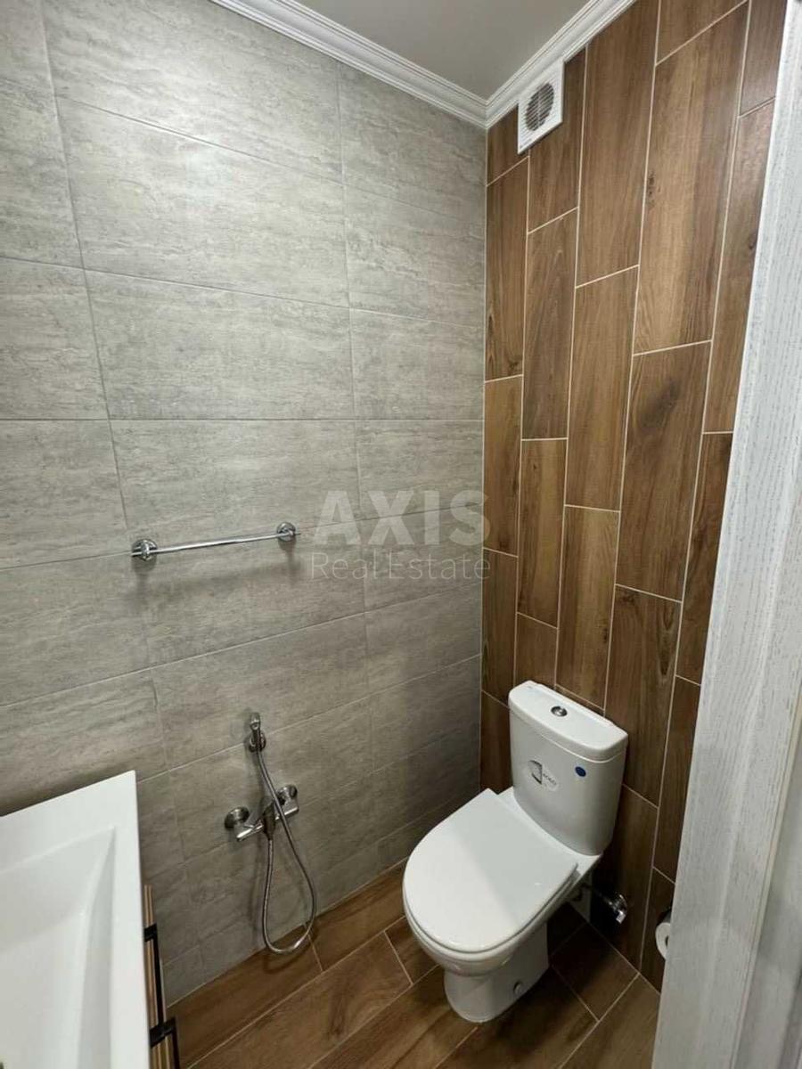 2k apartment vul. Sim'i' Kul'zhenkiv 334