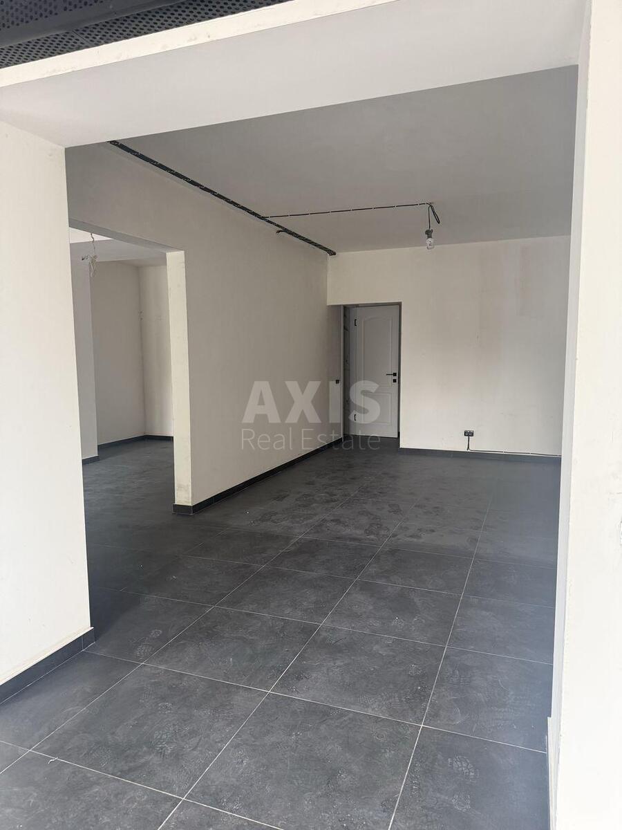 Trade object vul. Smolycha Jurija 6, 52m23