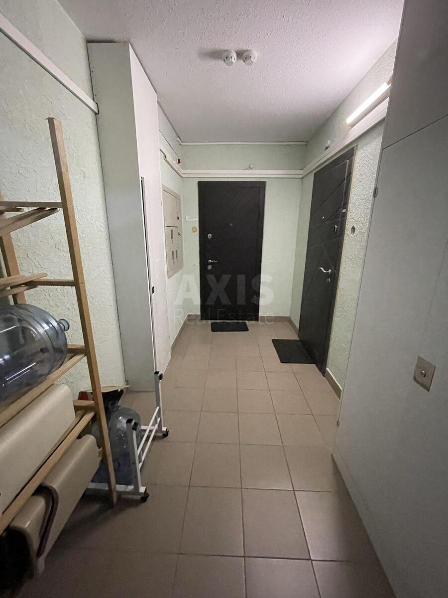 4k apartment vul. Yulia Zdanovska 34А14