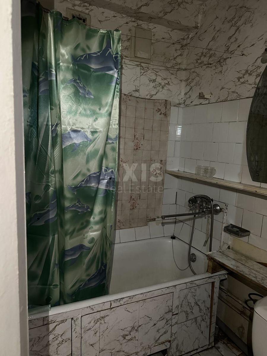 1k apartment vul. Buchmy Amvrosija 74